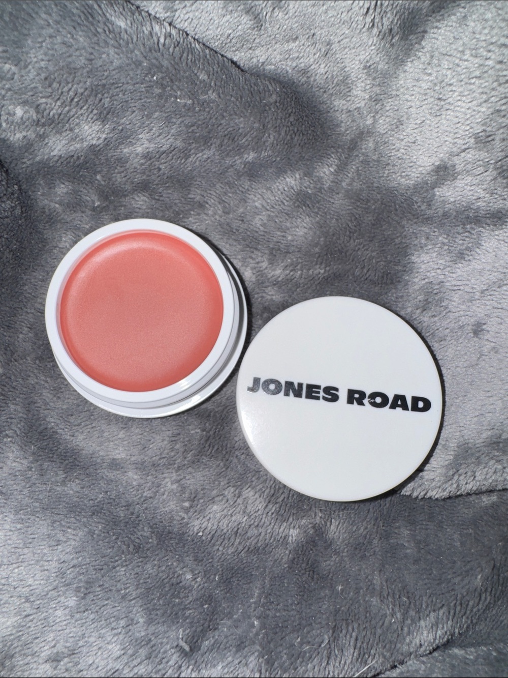 NEVER USED JONES ROAD BEAUTY MINI MIRACLE BALM - CHIC!!